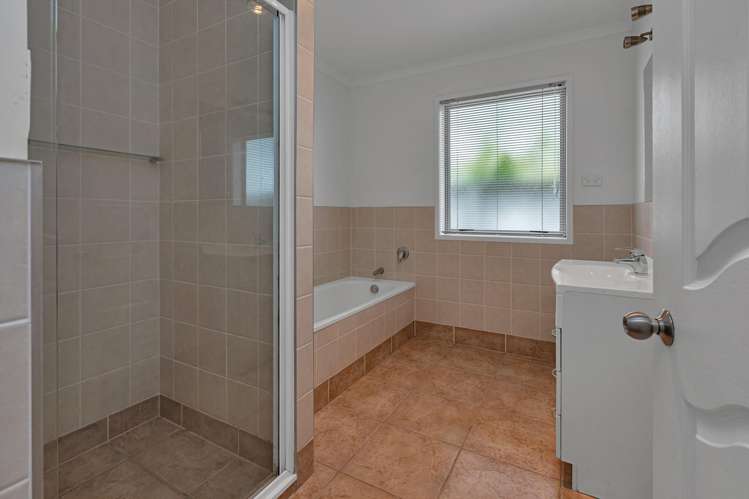 372 One Tree Point Road One Tree Point_11