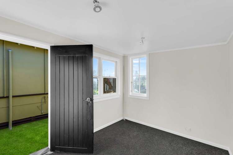 5 Banks Street Tolaga Bay_27