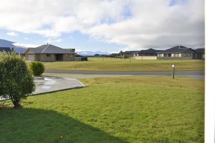 22 Cunaris Way Te Anau_10
