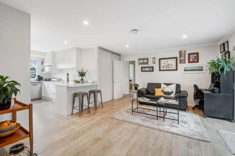 12 Godwin Court Unsworth Heights_5