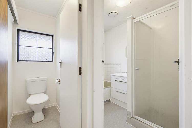 20 Arahanga Grove Maupuia_11