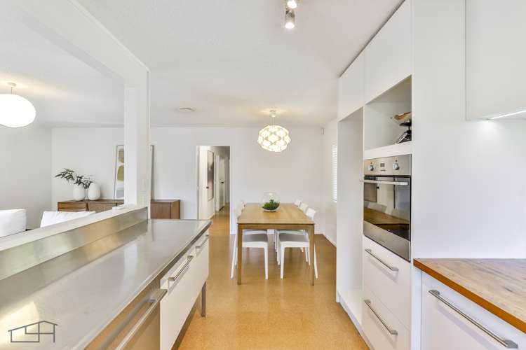 11 Woodfern Crescent Titirangi_6