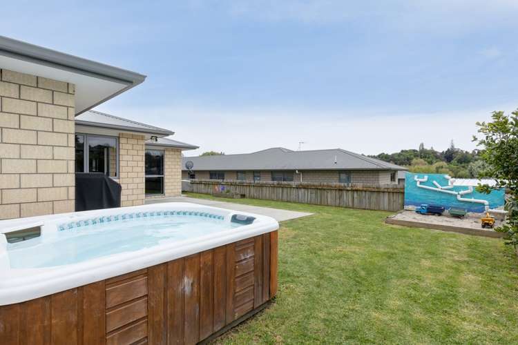 42 Fairfax Crescent Pyes Pa_21