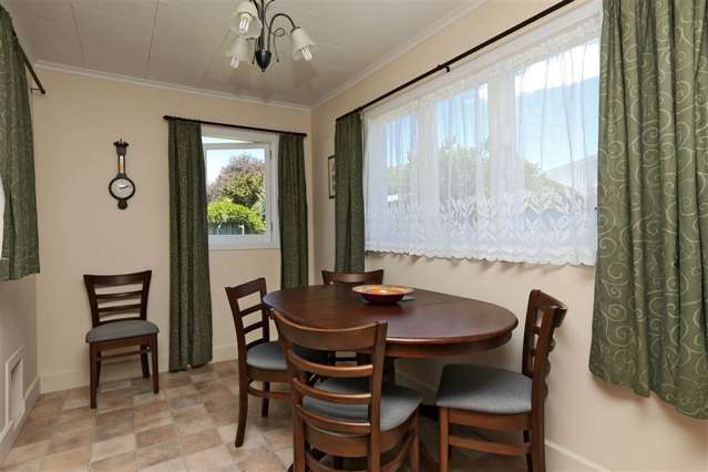 302 Willowpark Road South Hastings_4