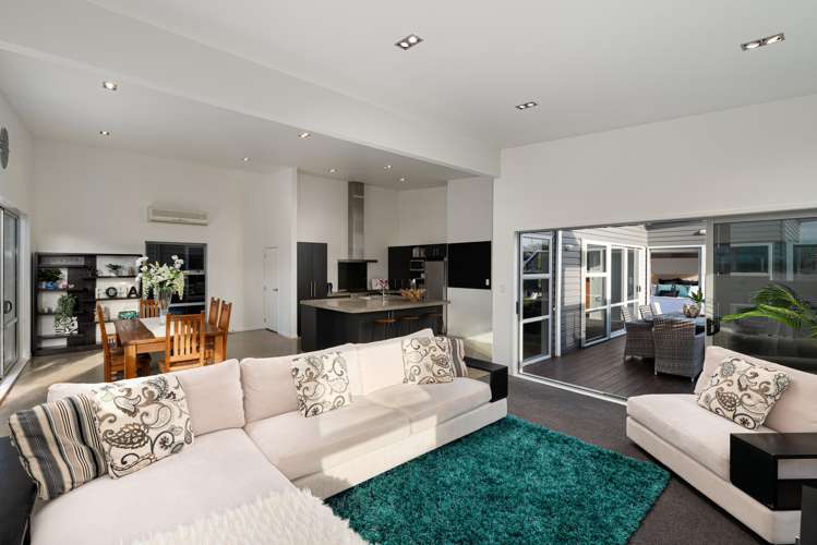 33 Pompano Key Papamoa_1