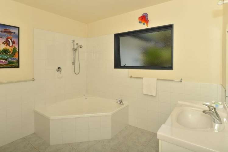 8 Pacific Rise Mount Wellington_5