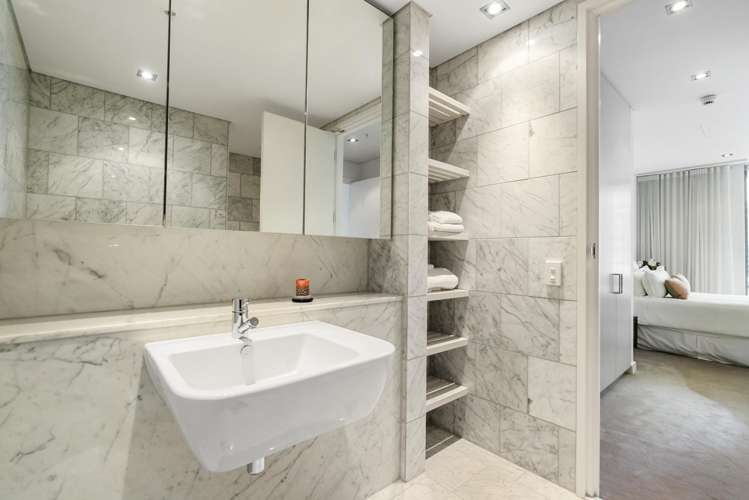 1806/26 Albert Street Auckland Central_17