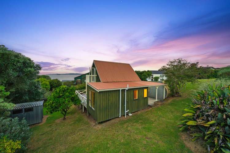 21 Mariners Grove Algies Bay_27