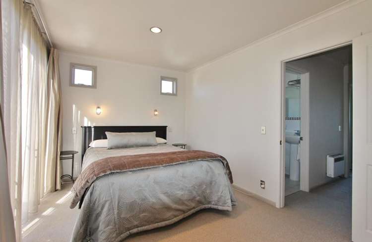 4/54 Lake Terrace Taupo_11