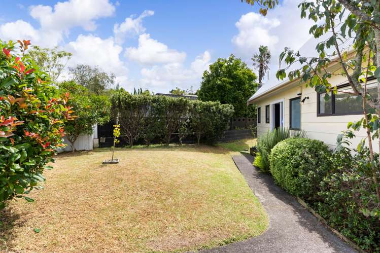 2/37 Alexander Avenue Torbay_17