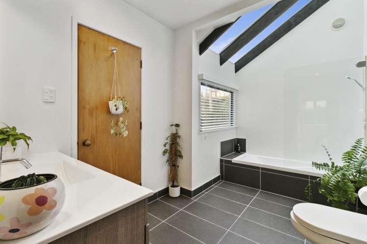 9 Scarboro Terrace Murrays Bay_14