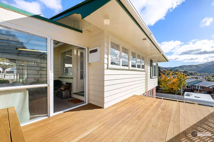 33 James Grove Stokes Valley_20