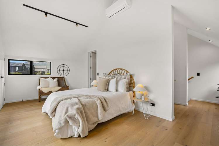 7 Mckenzies Shute Jacks Point_15