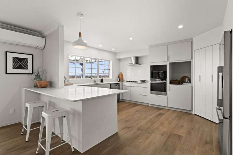 12 Ewan Place Taradale_3