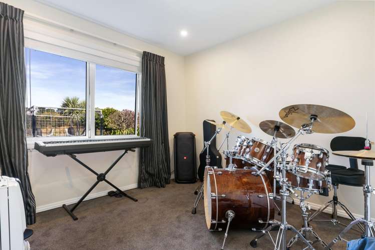 46 Carnaveron Drive Lincoln_12