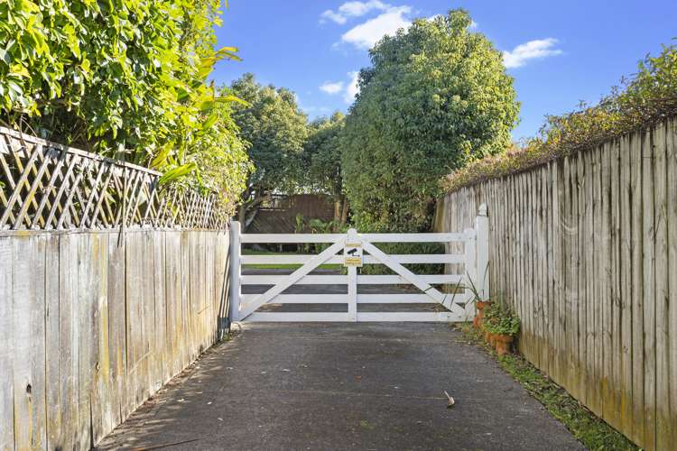 1/7 Vardon Road Green Bay_15