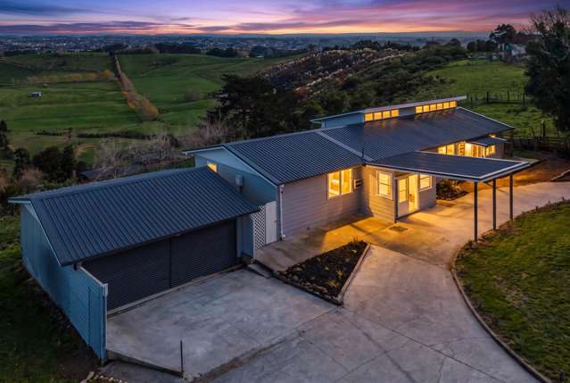 Renovated Lifestyle with Breathtaking Views!