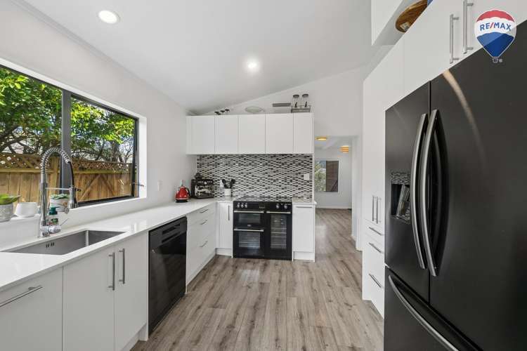 113 Discovery Drive Whitby_5