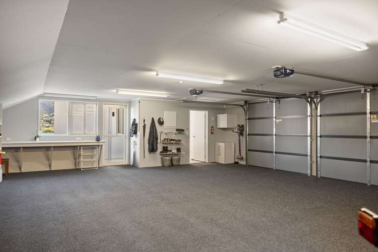 635 Peninsula Road Kelvin Heights_21