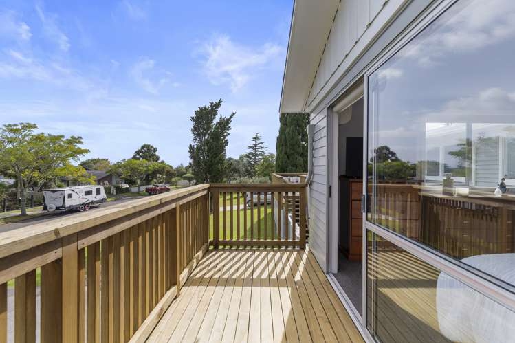 23 Miltonia Avenue Te Atatu South_12