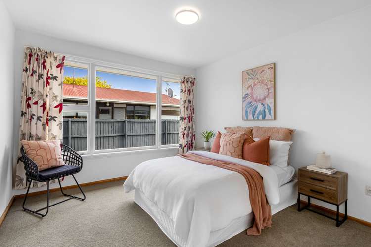 20 Kathleen Crescent Hornby_13