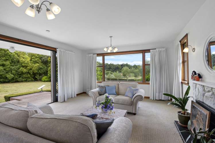 42 School Road Yaldhurst_2