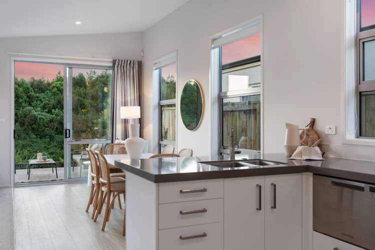 3 Foley Grove Pyes Pa_9