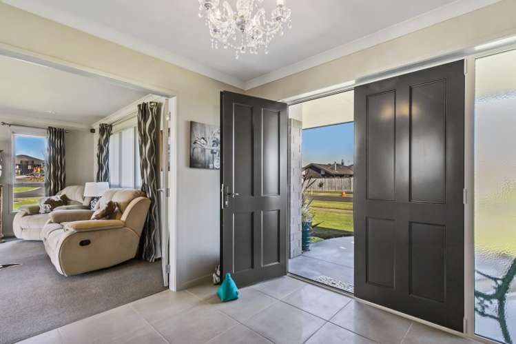 6 Searle Drive Patumahoe_12