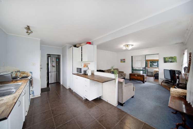 21 Plumley Crescent Mangere_9