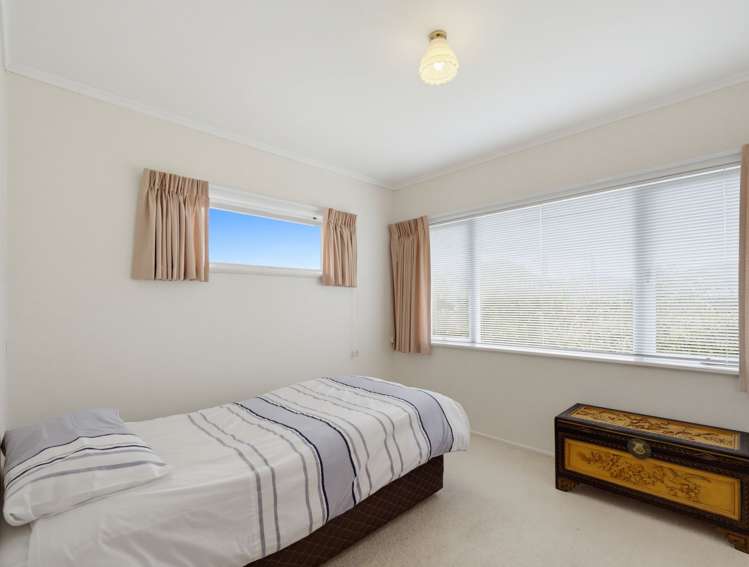 2 Grendon Road Titirangi_14