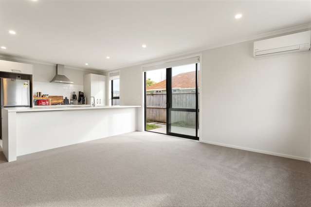 2/1 Paul Crescent Fairfield_1
