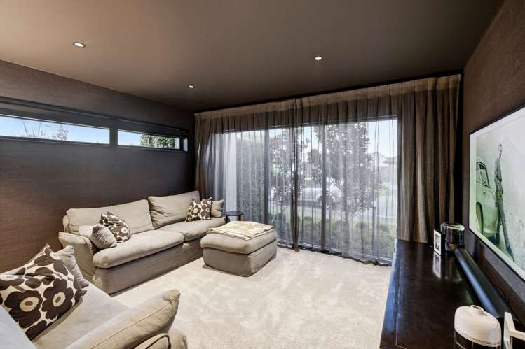 29 Carnaveron Drive Lincoln_4