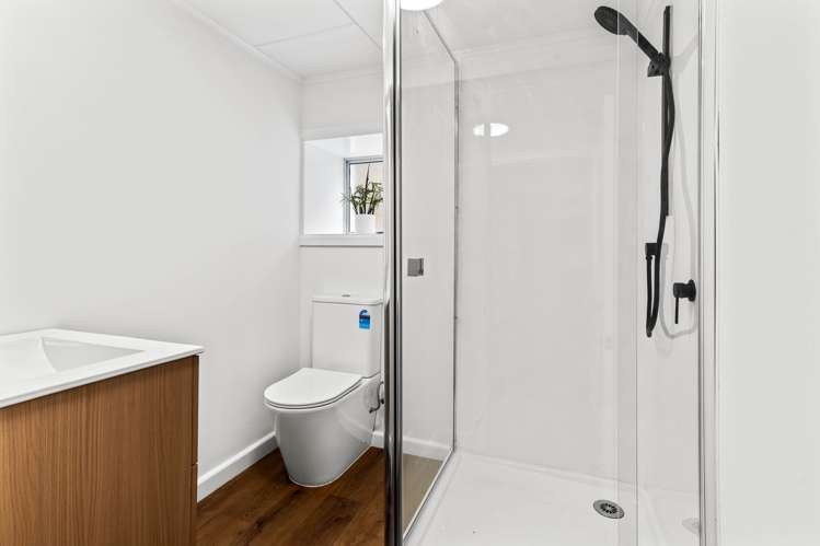 6 Mcdonald Street Brockville_24