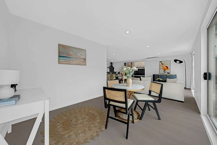 4 Phar Lap Crescent Takanini_10