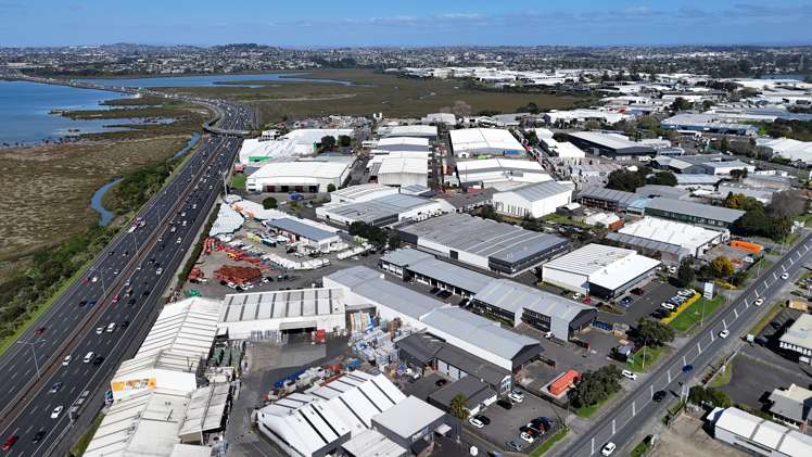 B/77 Patiki Road Avondale_15