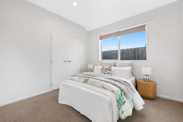 26 Springside Drive Flat Bush_9