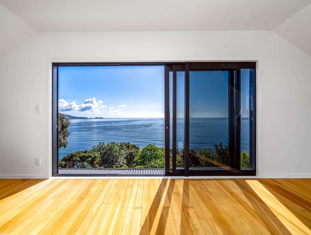 205 Motuarohia Island_2