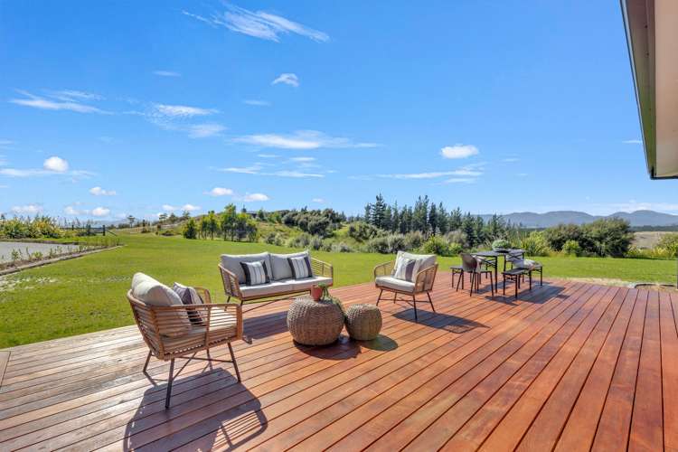 289 Bronte Road West Mahana_25