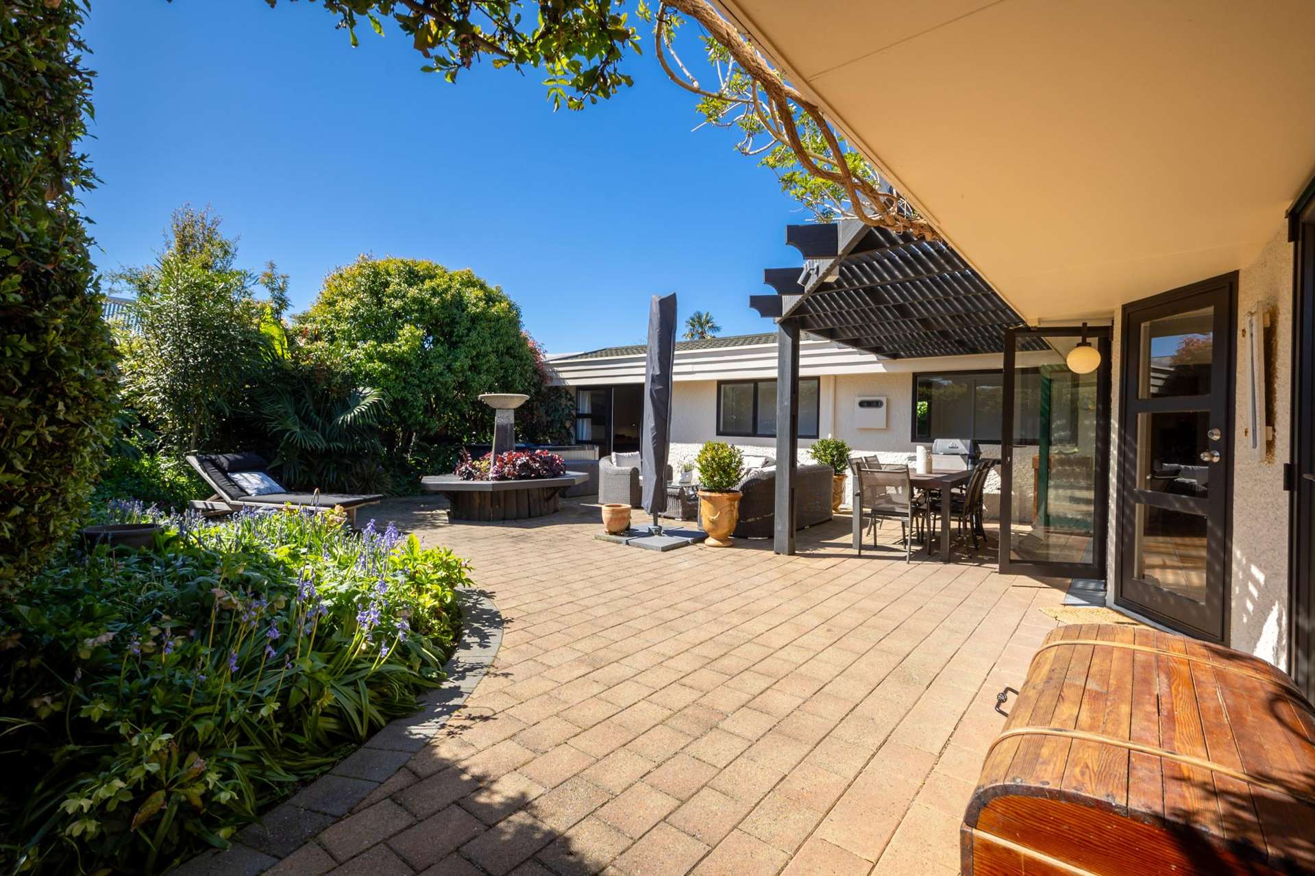 2/96 Nile Street Nelson_0