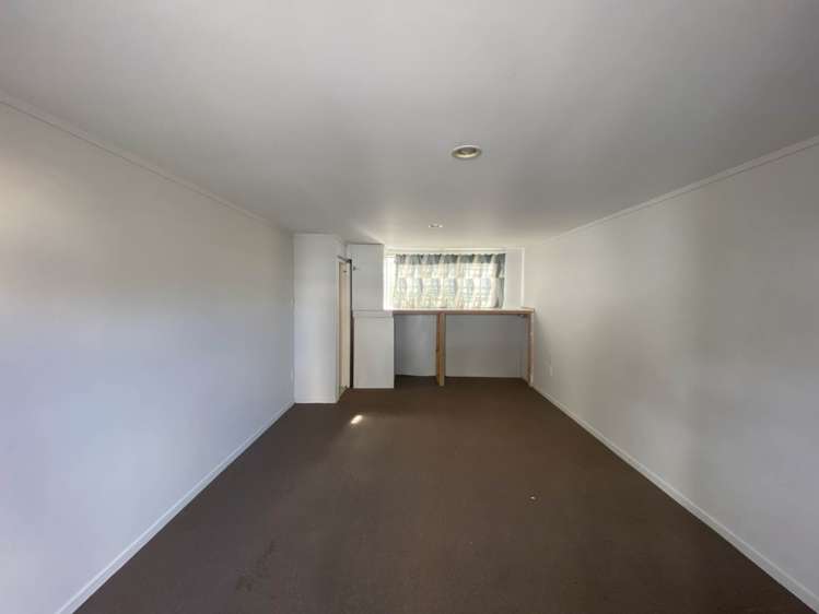 22 Mcfadzean Drive Blockhouse Bay_12