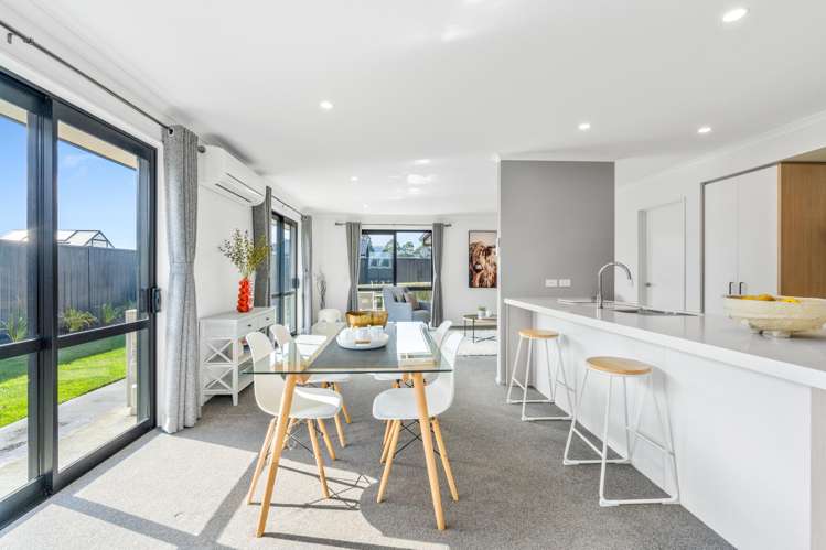 8 Silverview Place Mosgiel_6