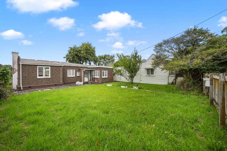 27 Seabrook Avenue New Lynn_1