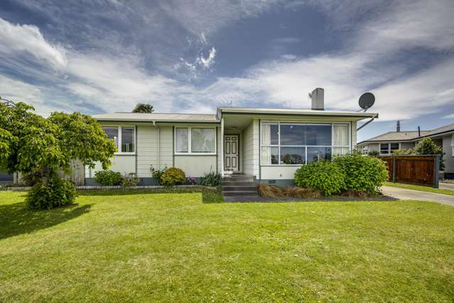 32 Skerrett Crescent Tamatea_1