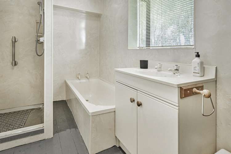 9 East Road Haumoana_15