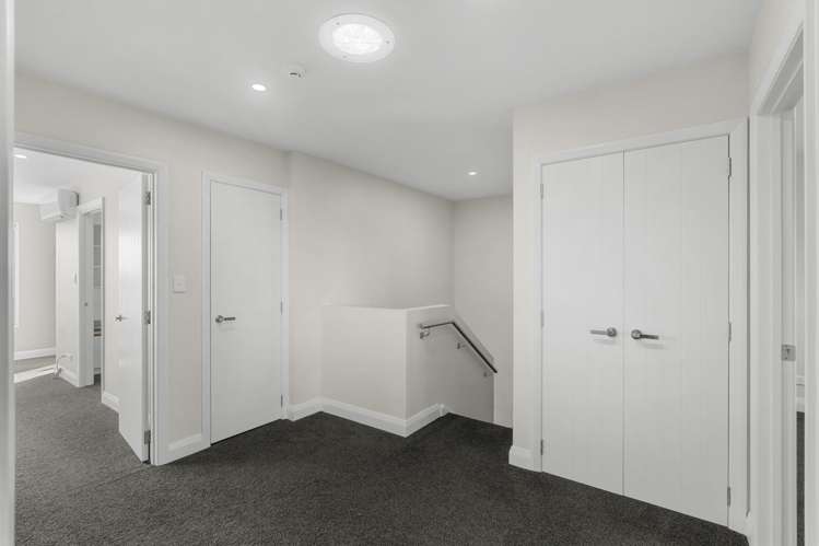 25 Dow Square Wigram_6
