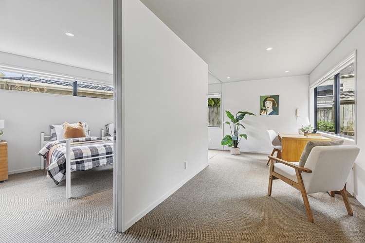 87 Marine Parade Seatoun_18