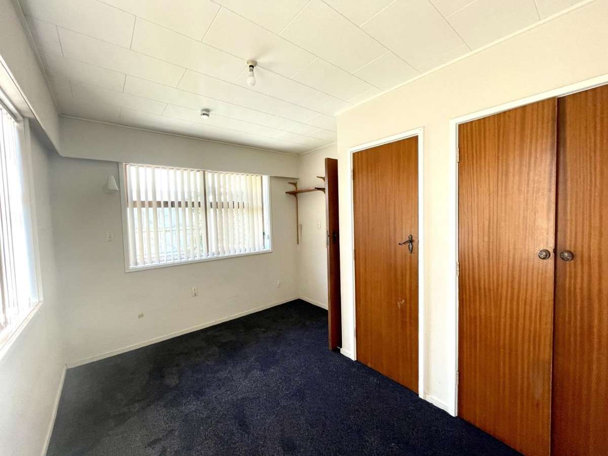 Southampton Street East, Akina 4