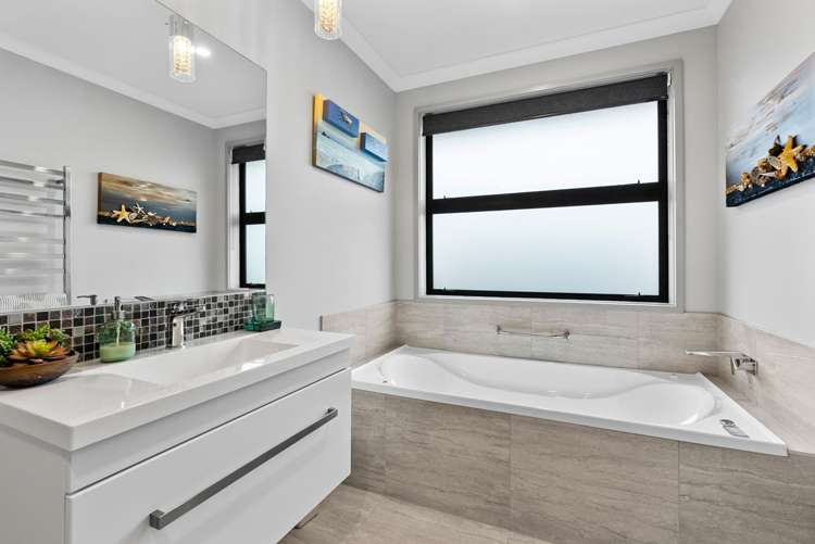 18 Manurau Crescent Merrilands_15