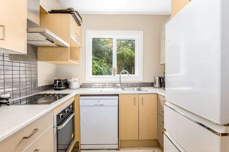 13A Kim Street Khandallah_13