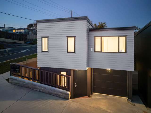 24a Roberts Road Matakatia_1